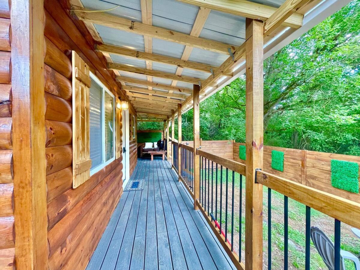 New Tiny Cabin Hot Tub Firepit Fenced Yard 세비어빌 외부 사진